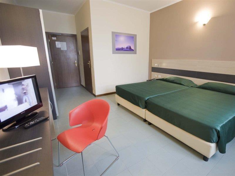 Hotell Alba 4*